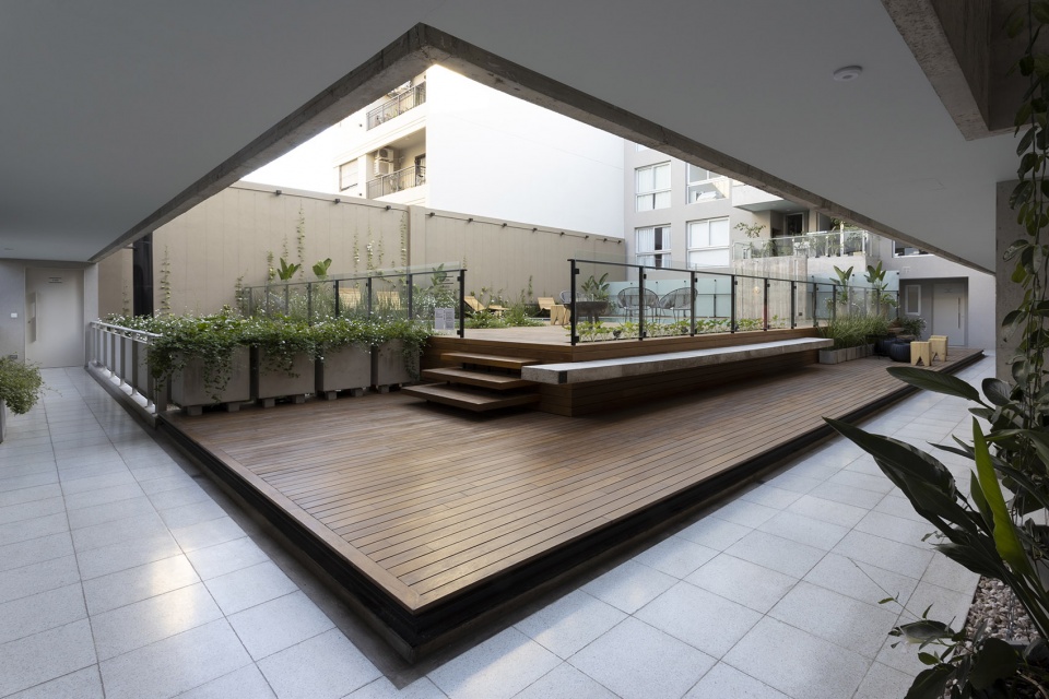 entreverdes colegiales by estudio abramzon zzarq