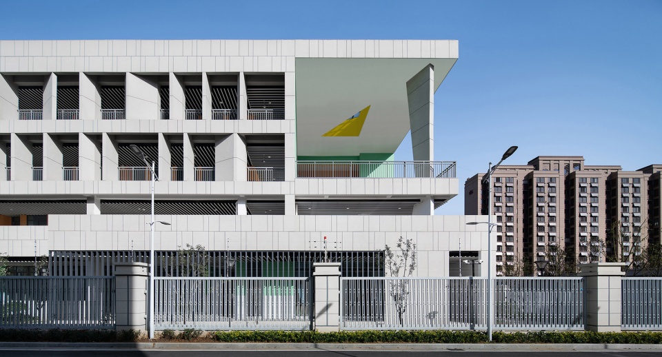 nanjing qixia mountain shibuqiao central school china nanjing bangjian urban architectural group