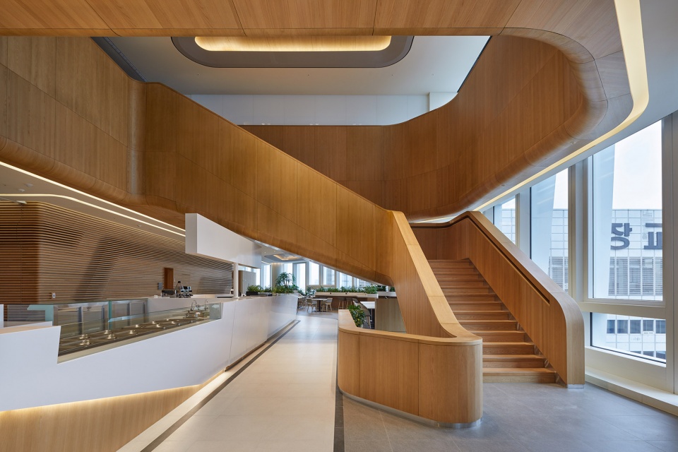 the retrofit of the hanwha hq by unstudio