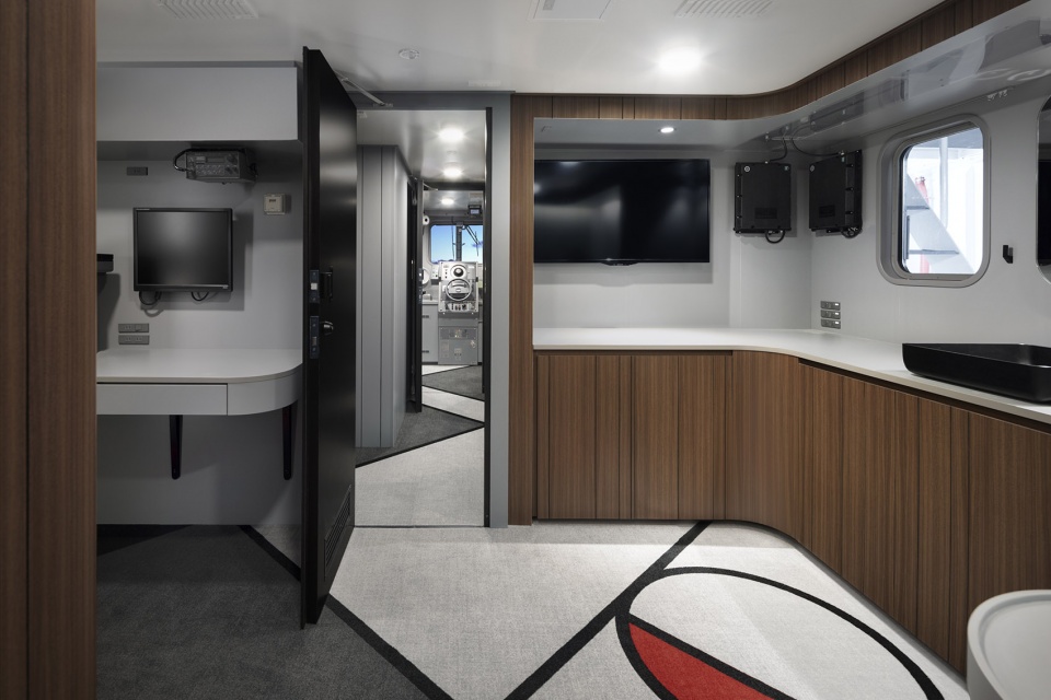 Interior and exterior design for the tuna longliner by nendo