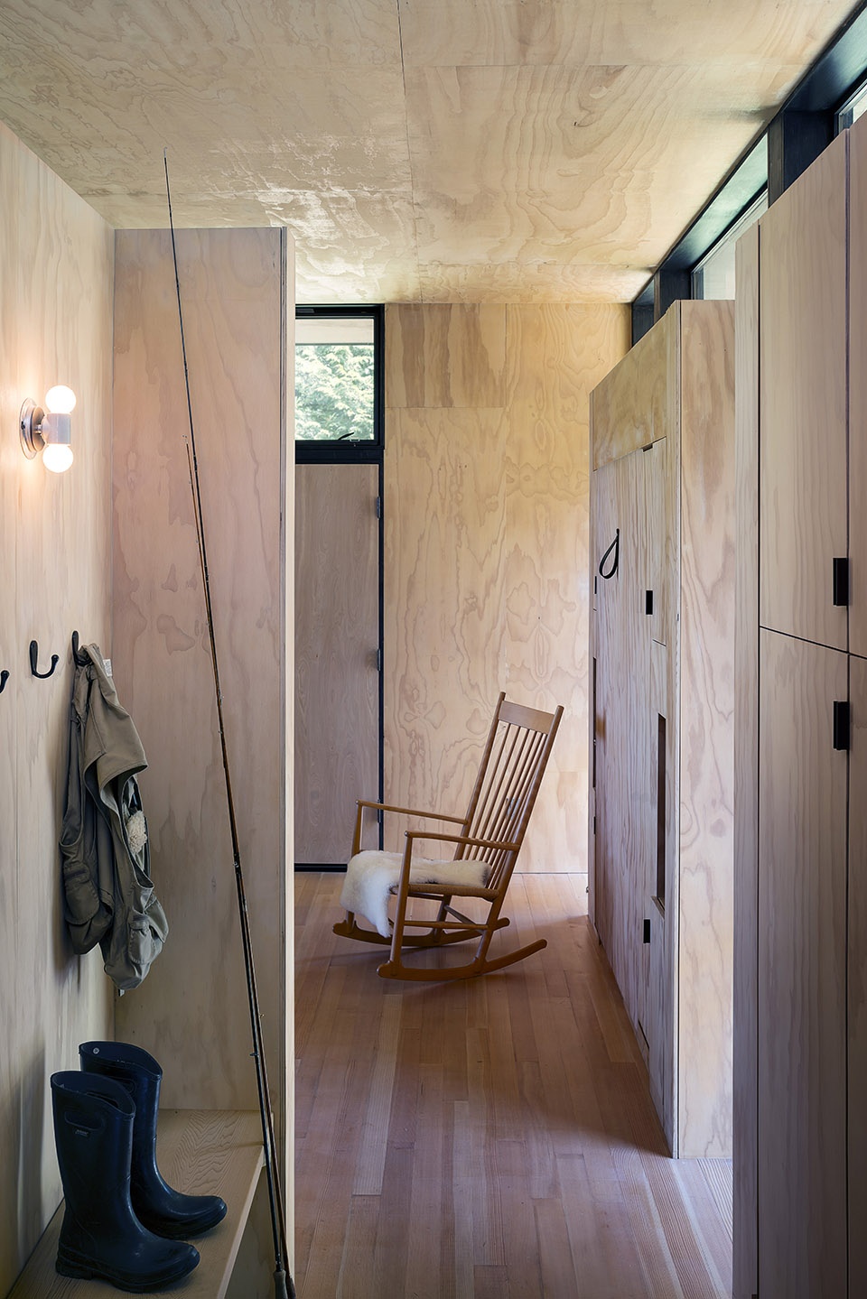 hood cliff retreat by wittman estes architecture landscape