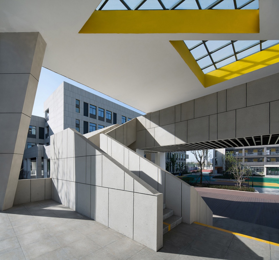 nanjing qixia mountain shibuqiao central school china nanjing bangjian urban architectural group