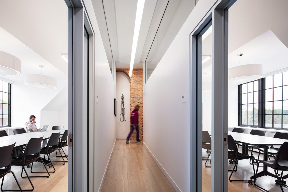 renovation of bennington colleges commons building by christoff finio architecture
