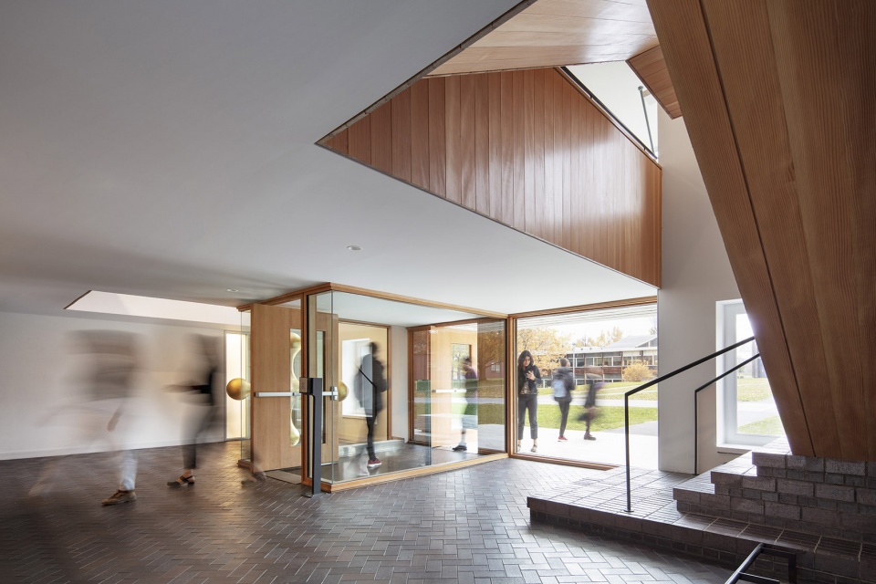 renovation of bennington colleges commons building by christoff finio architecture