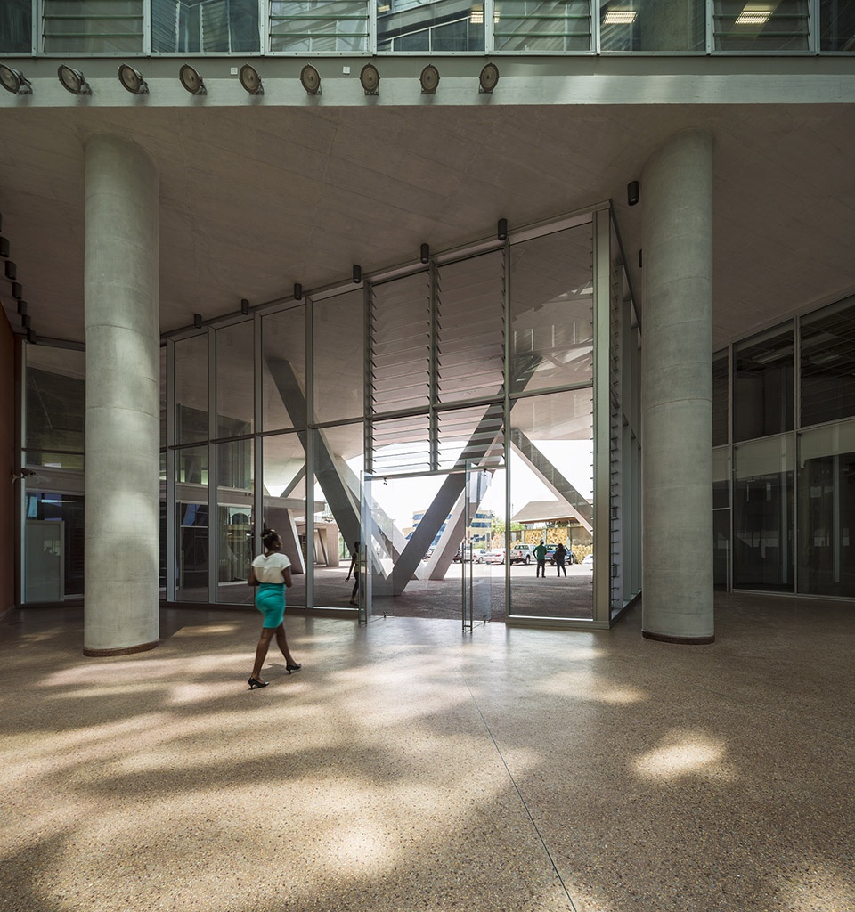 one airport square by mario cucinella architects