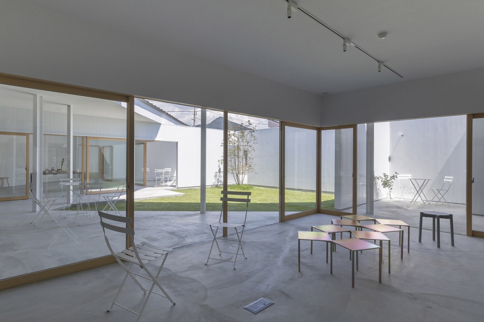 house and office in hofu by tato architects