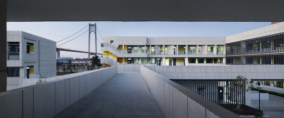 nanjing qixia mountain shibuqiao central school china nanjing bangjian urban architectural group