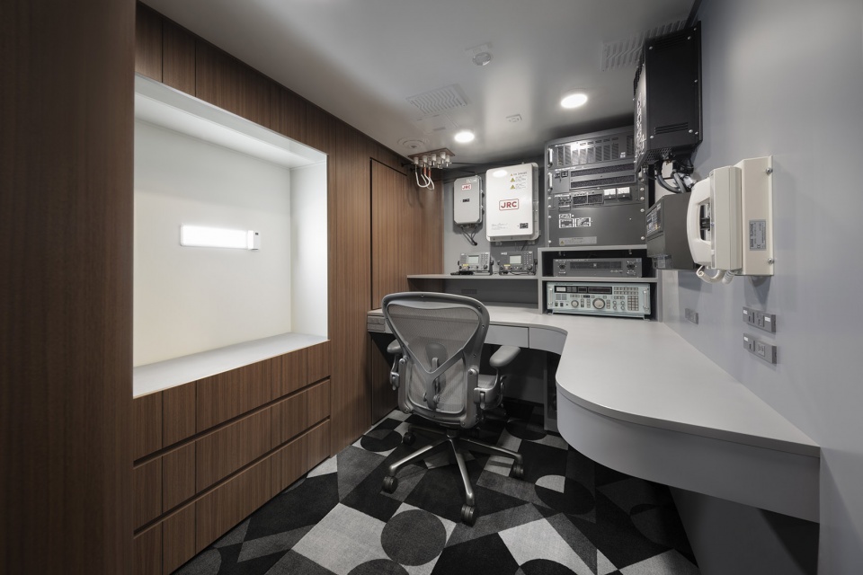 Interior and exterior design for the tuna longliner by nendo