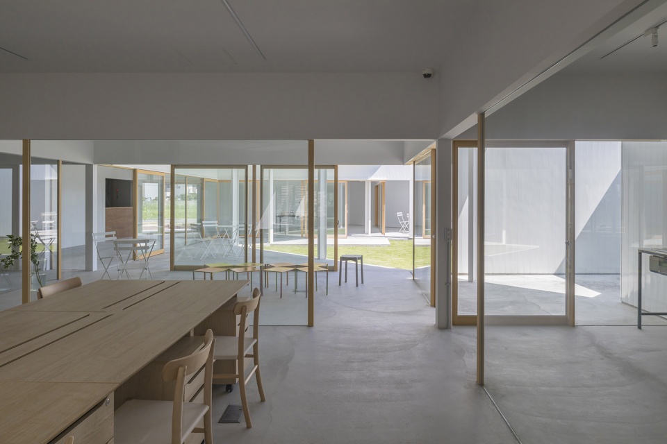 house and office in hofu by tato architects