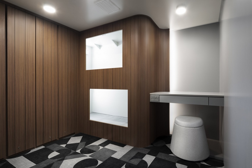 Interior and exterior design for the tuna longliner by nendo