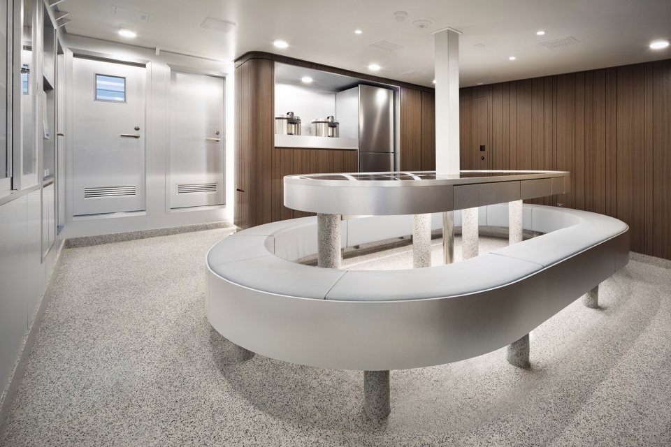 Interior and exterior design for the tuna longliner by nendo