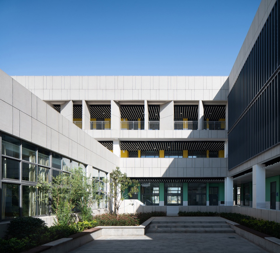 nanjing qixia mountain shibuqiao central school china nanjing bangjian urban architectural group
