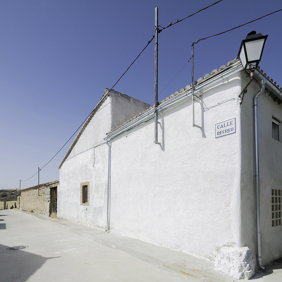 barn rehabilitation in a house by gf arquitectos