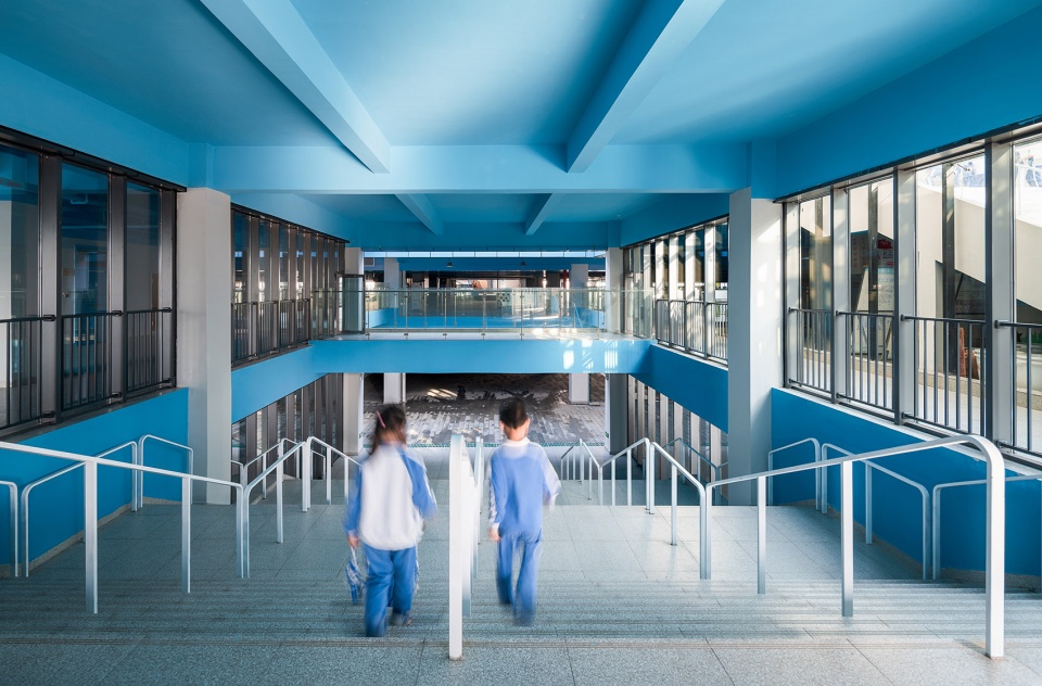 jinlong prefab school shenzhen china by crossboundaries