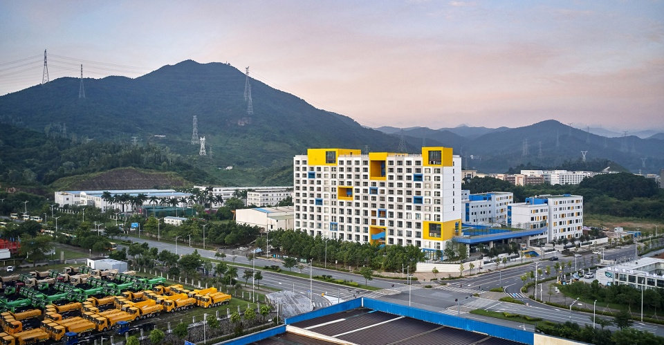 jinlong prefab school shenzhen china by crossboundaries