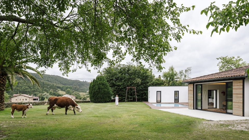 house in guemes conversion of stable into house by zooco estudio