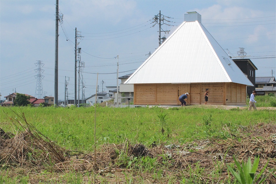 togo house by tomoaki uno architects