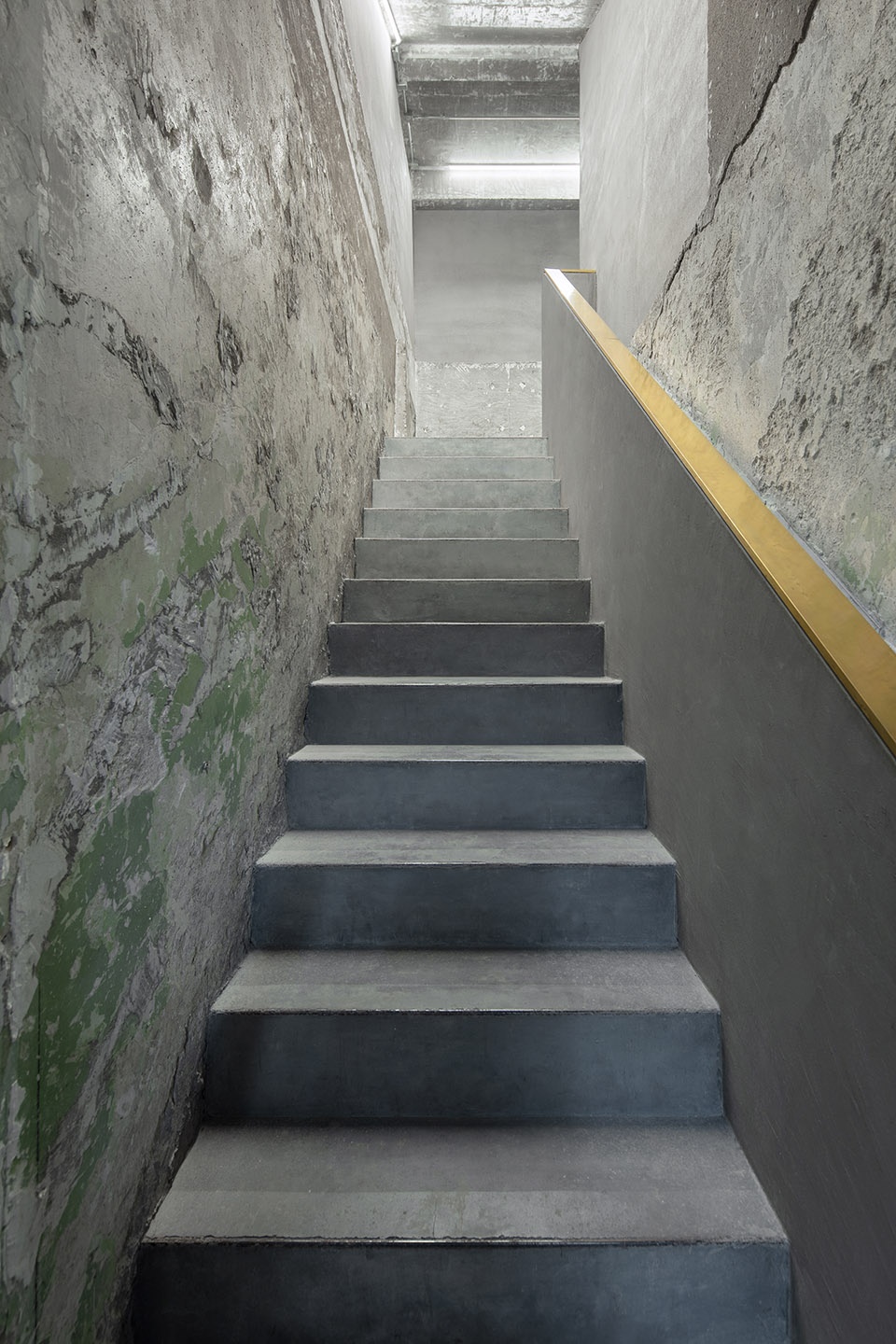 M WOODS Art Community Renovation BLUE