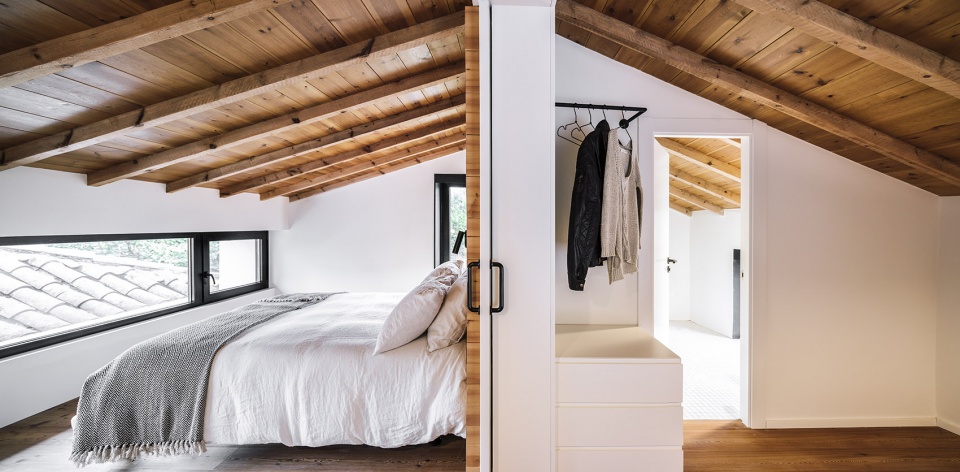 house in guemes conversion of stable into house by zooco estudio