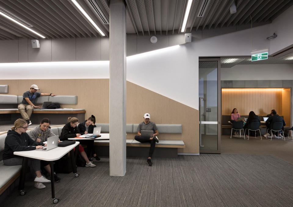 victoria university building c lecture theatres australia by designinc
