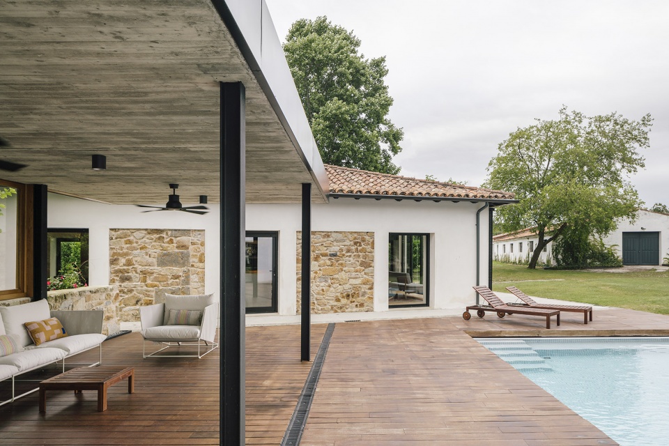 house in guemes conversion of stable into house by zooco estudio