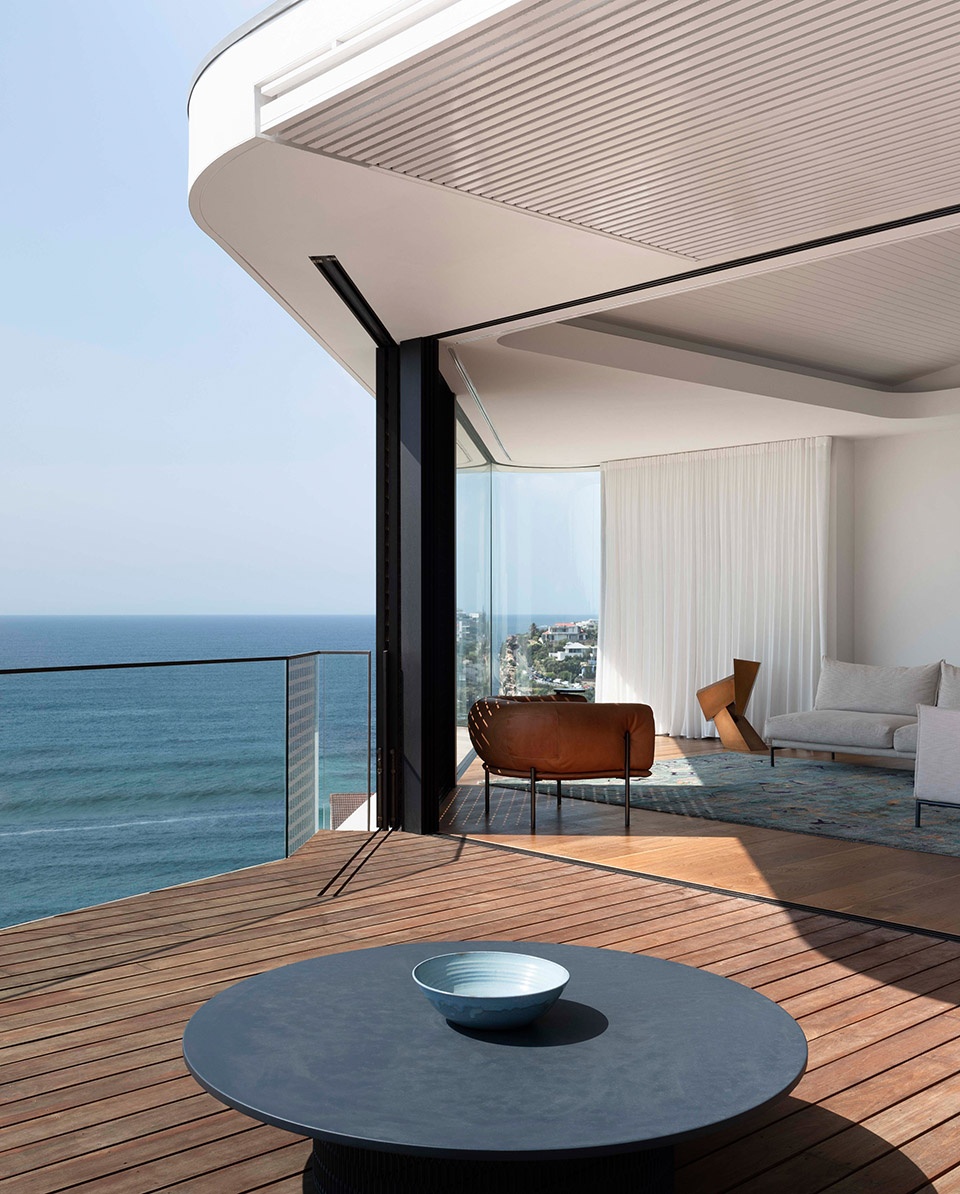 pacific view point house by luigi rosselli architects