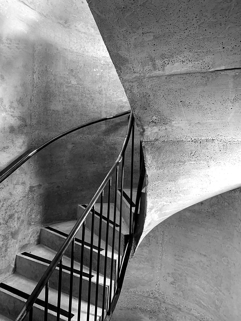 95 Peckham Road residential building by Peter Barber Architects