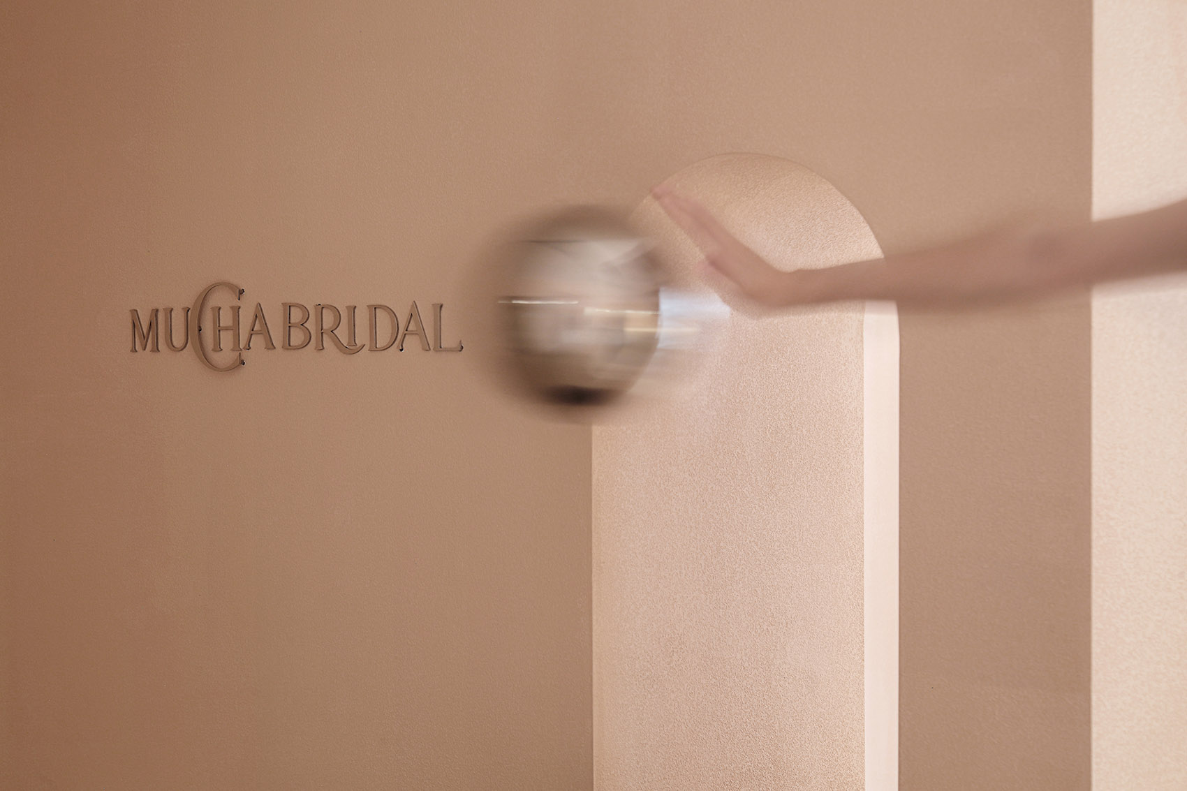 MUCHA BRIDAL wedding dress store, China by Studio JS.D 谷德设计网