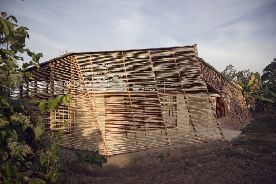 mae ku learning center by estudio cavernas orbe architecture