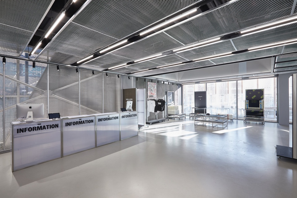 branding environmental design for 1million dance school by tux