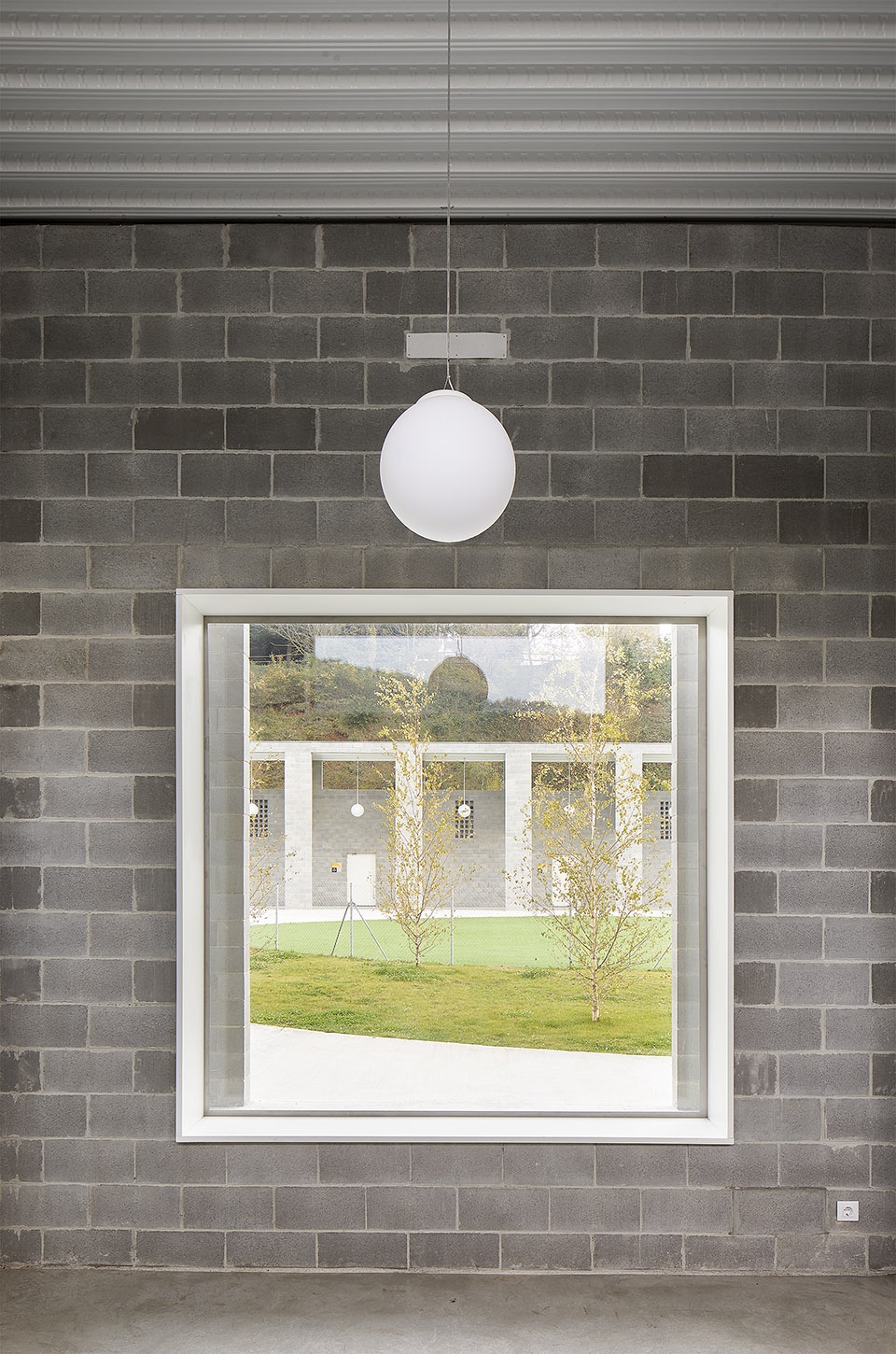 agora facility building in el morrot sports complex by unparelldarquitectes