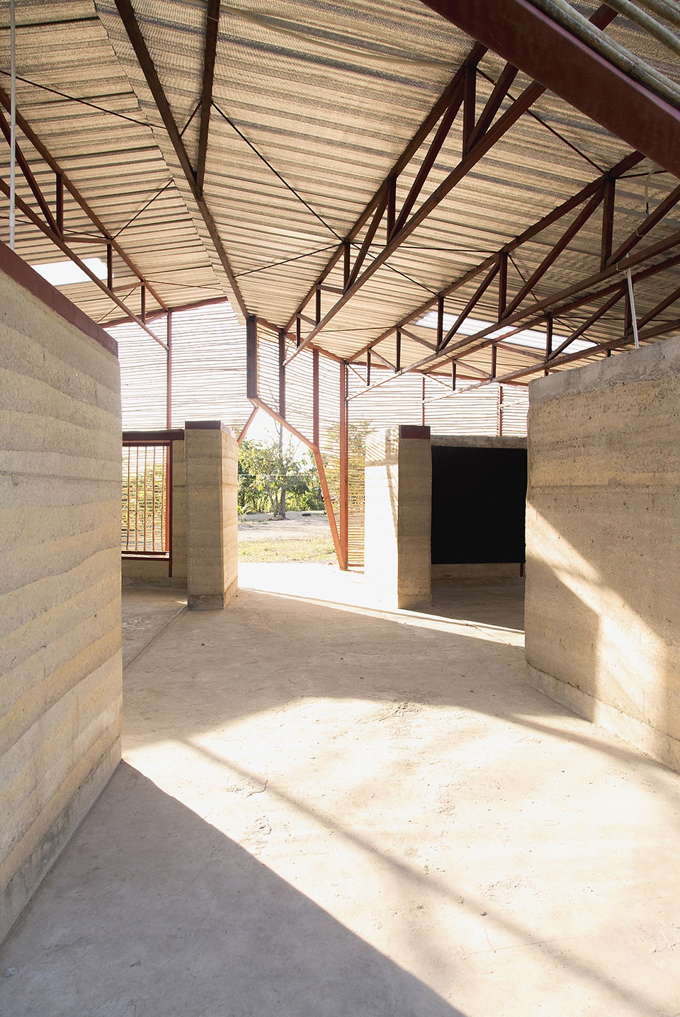 mae ku learning center by estudio cavernas orbe architecture