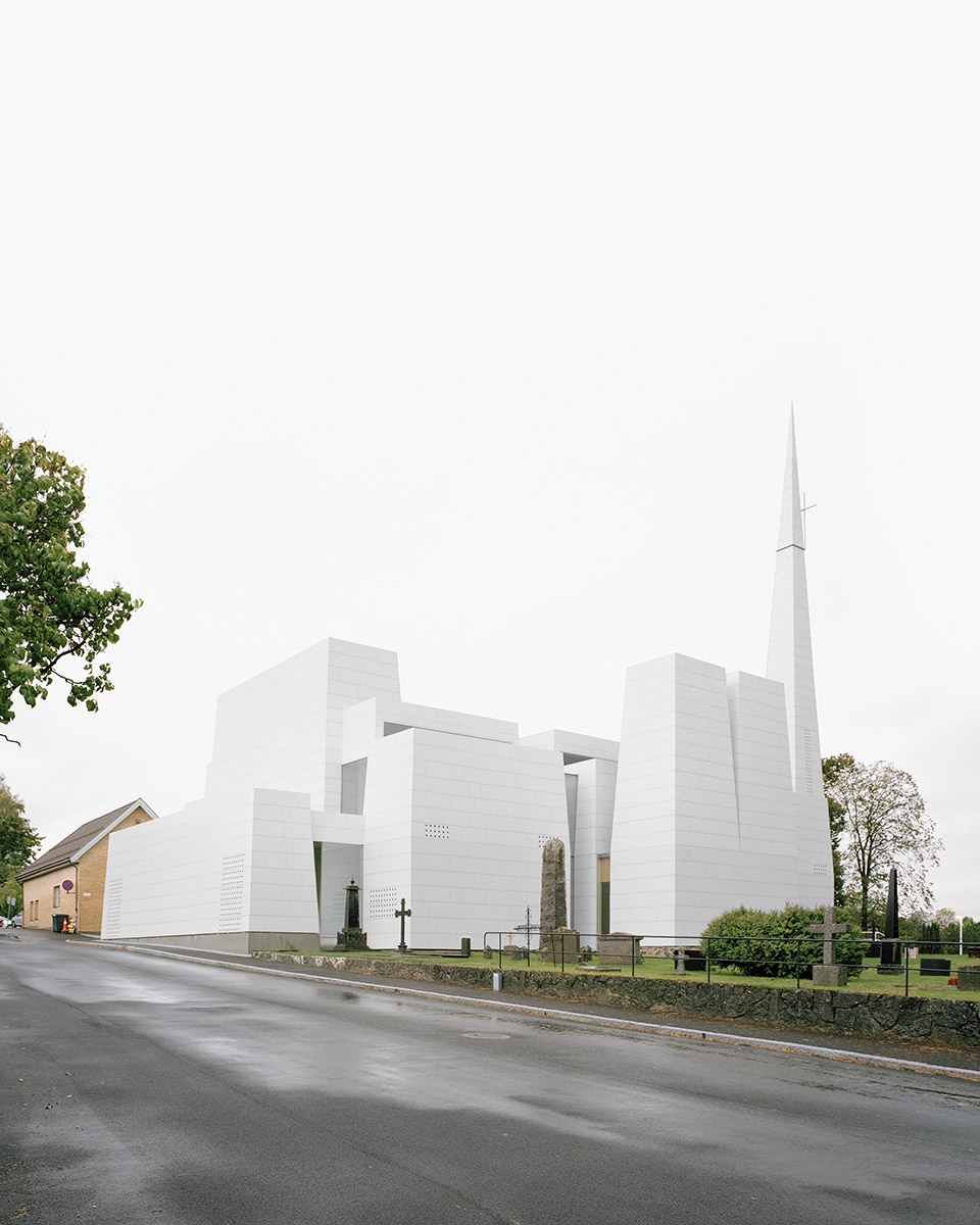 porsgrunn church by espen surnevik