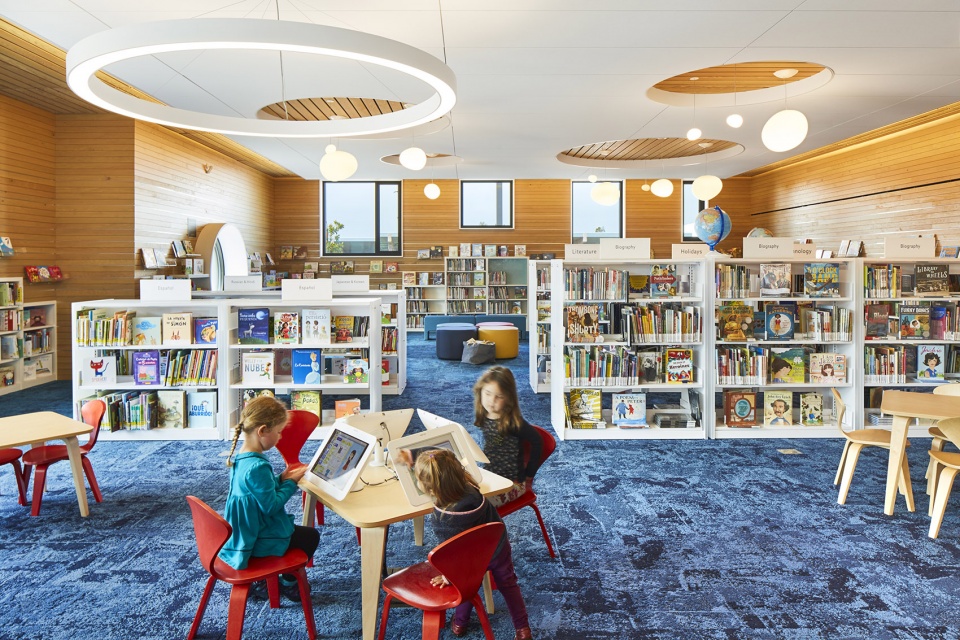 half moon bay library by noll tam architects