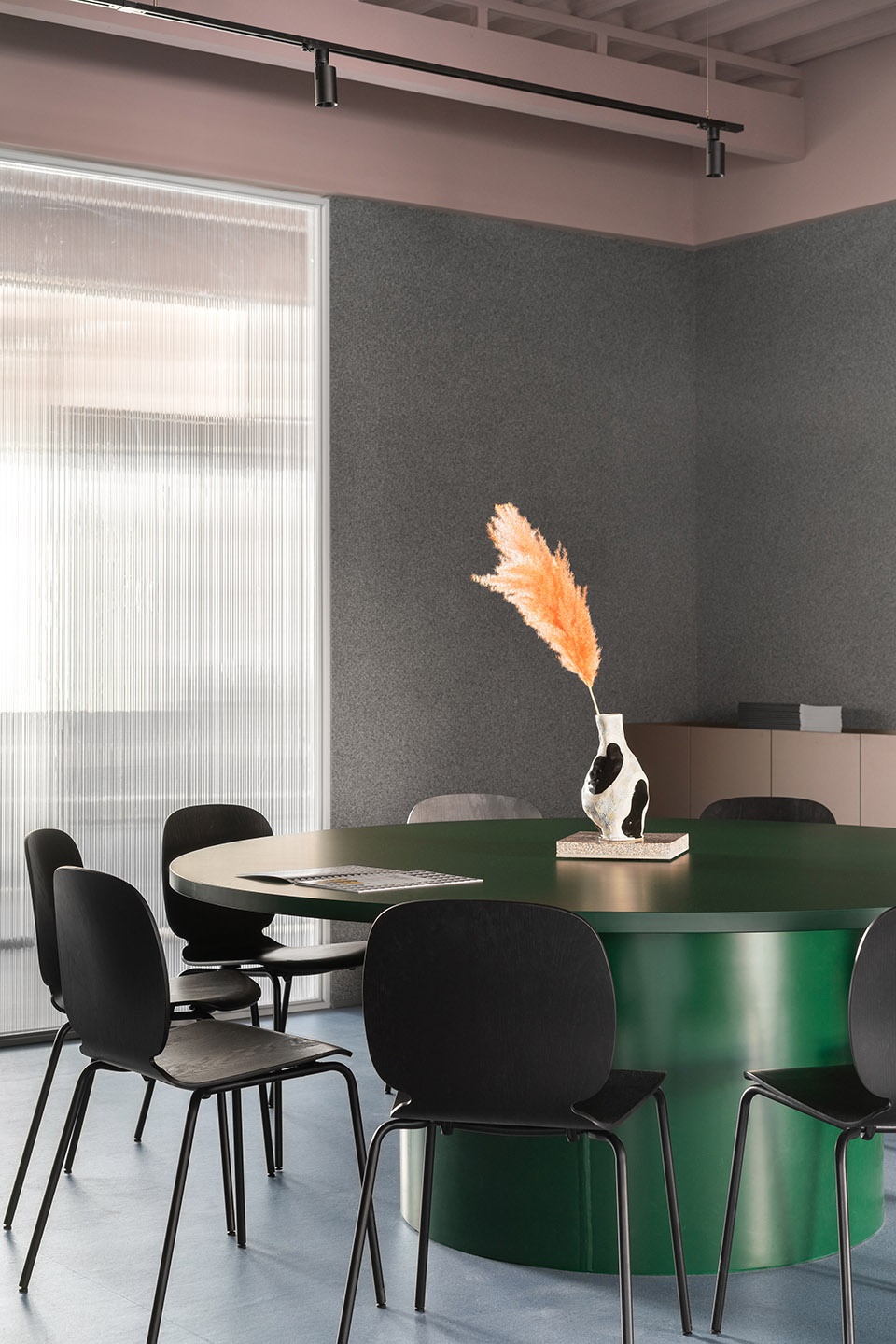 kovalska office space by artem trigubchak lera brumina