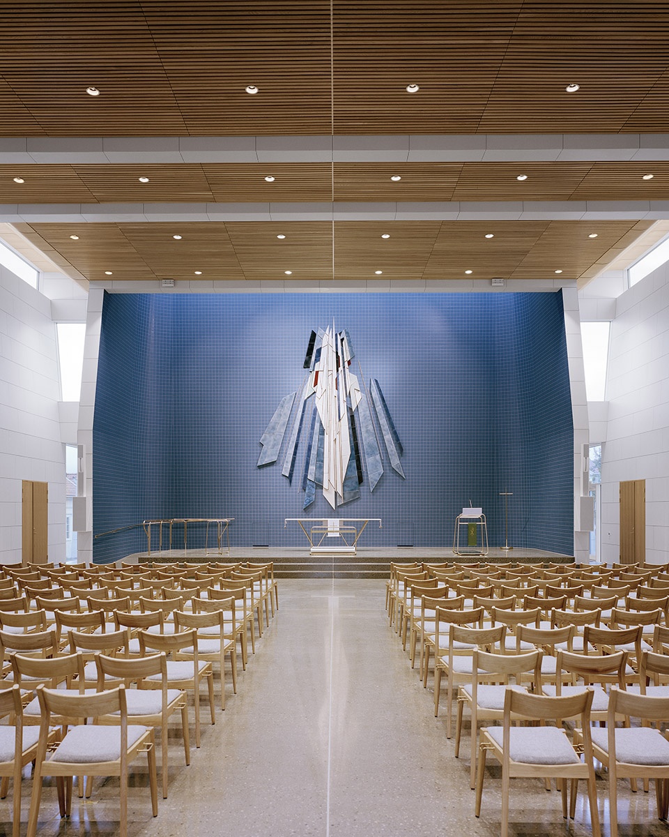 porsgrunn church by espen surnevik
