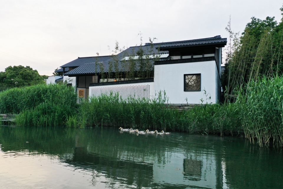 reconstruction of a farmhouse in xibang village china by china architecture design research group