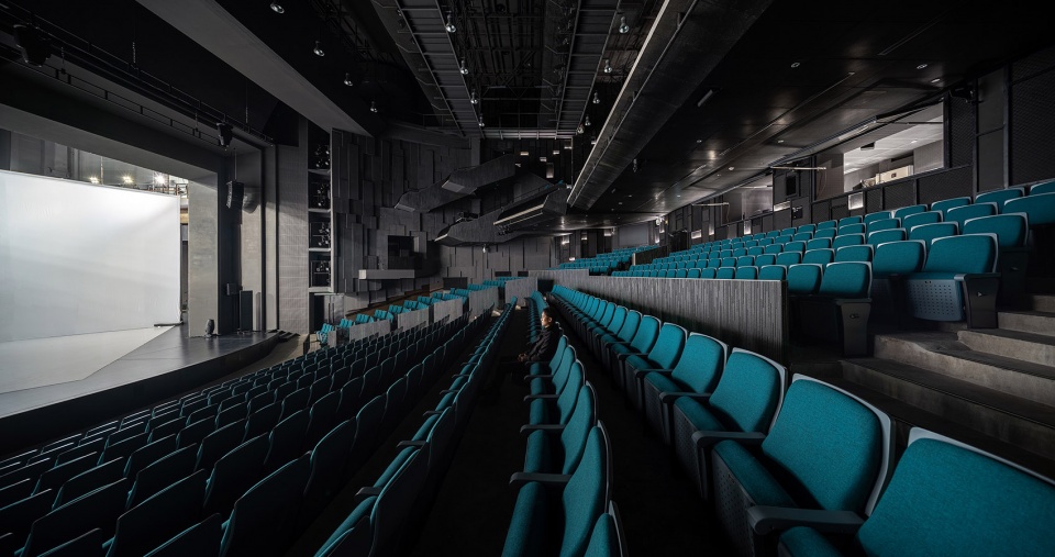 renovation of dongpo theatre china by dianshang design
