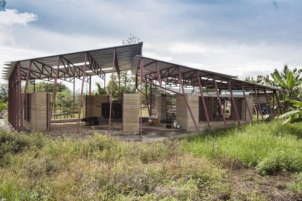 mae ku learning center by estudio cavernas orbe architecture