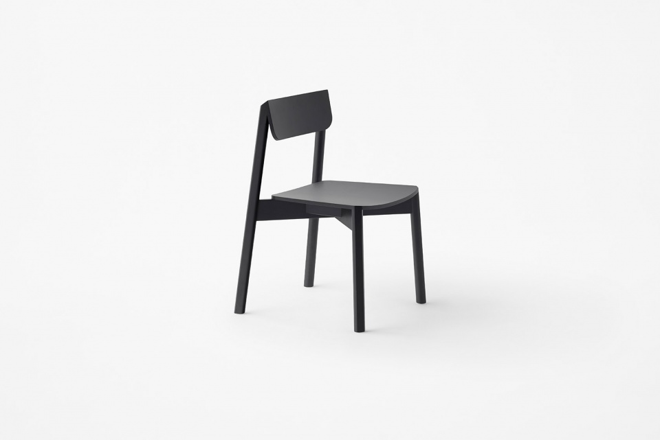 A new wooden chair and table collection 22blade22 Japen by nendo