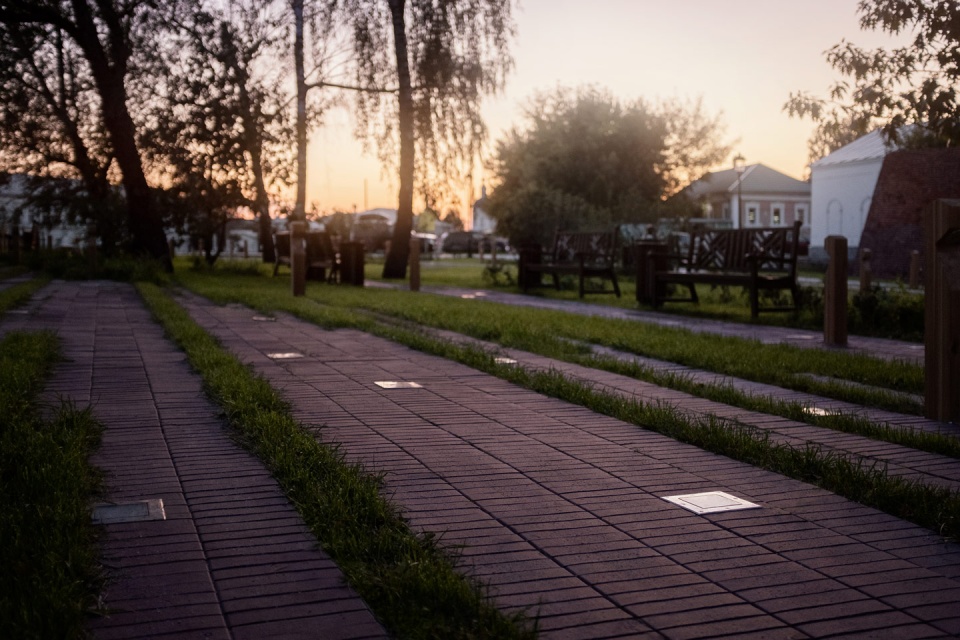 The Shimmering Square near the Kremlin walls by Basis architectural bureau