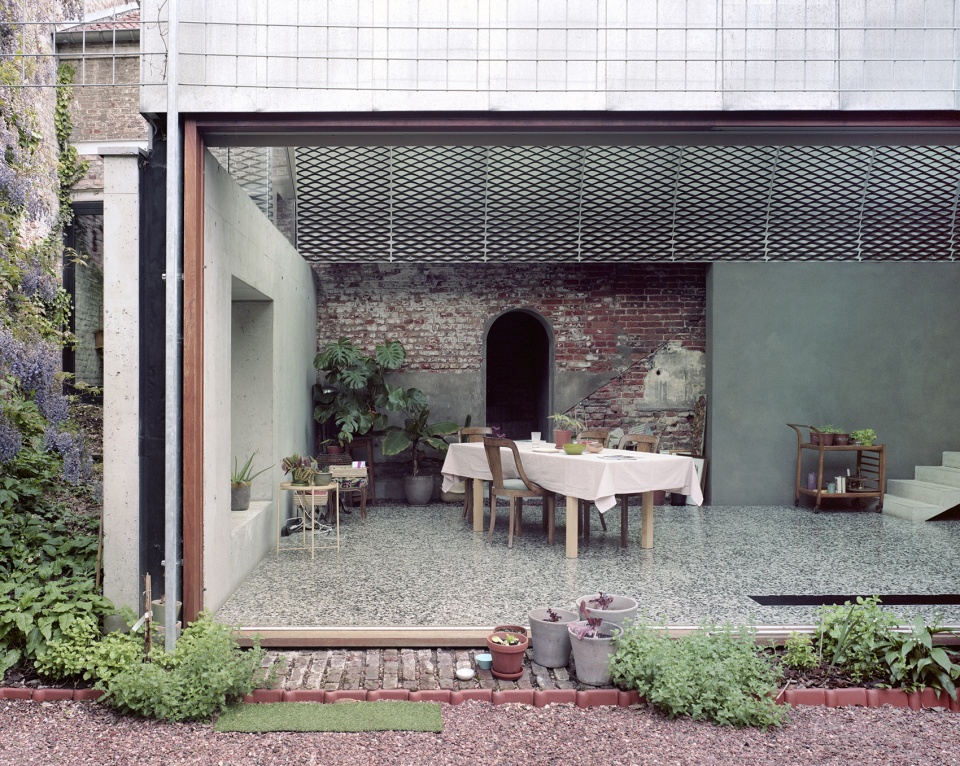 Room in the city Belgium by 51N4E