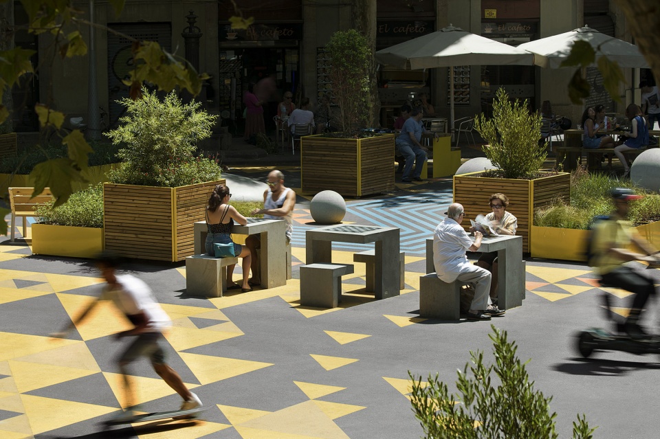 Superblock of Sant Antoni by Leku Studio