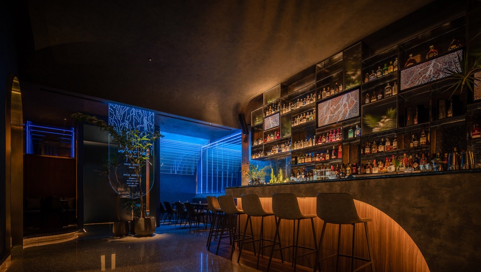 root inn bar restaurant one mall nanjing by turing design