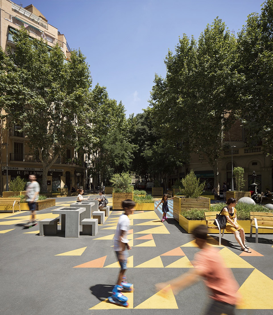Superblock of Sant Antoni by Leku Studio