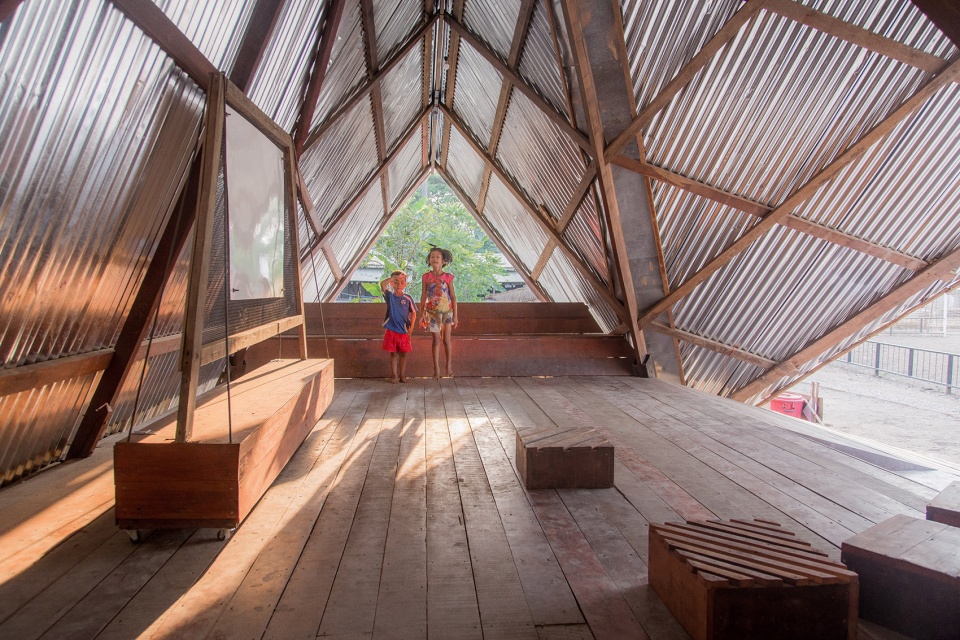 the green island by estudio cavernas