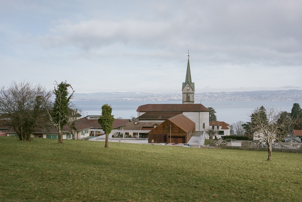 extension of school equipment in lugrin