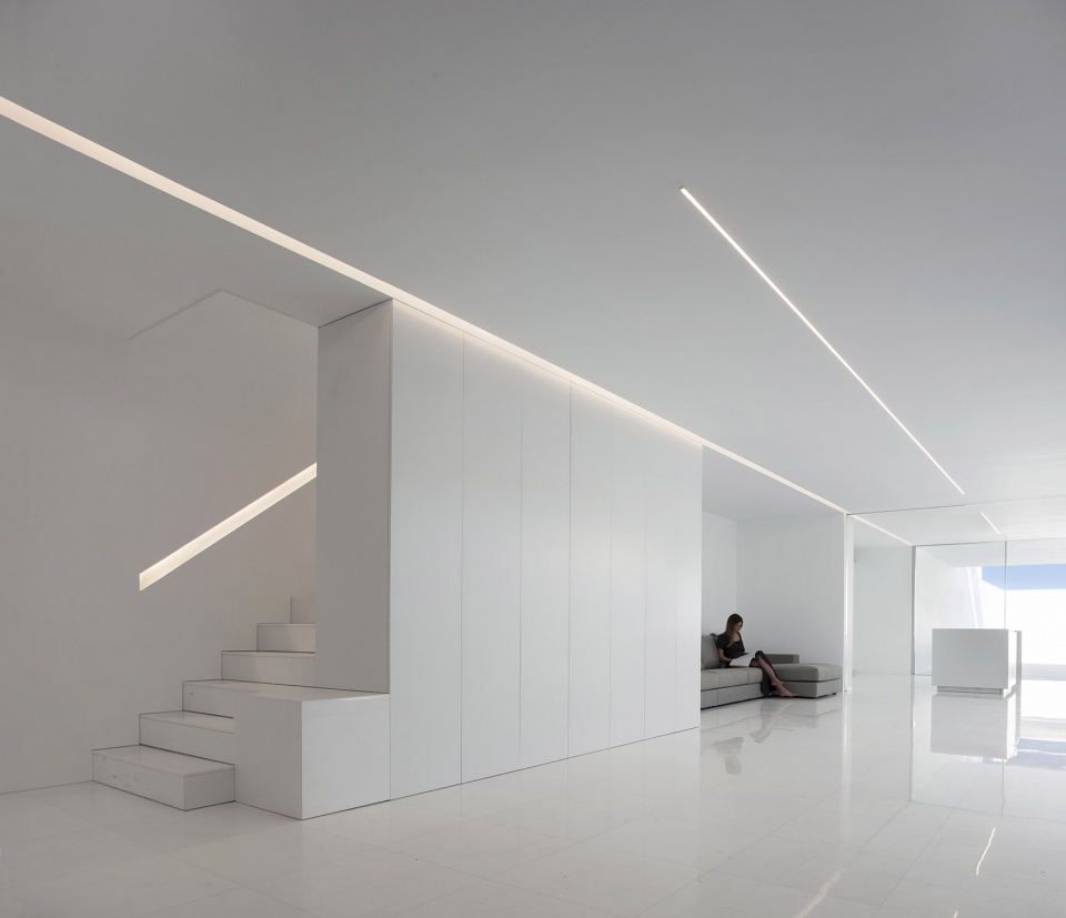PATI BLAU by FRAN SILVESTRE ARQUITECTOS