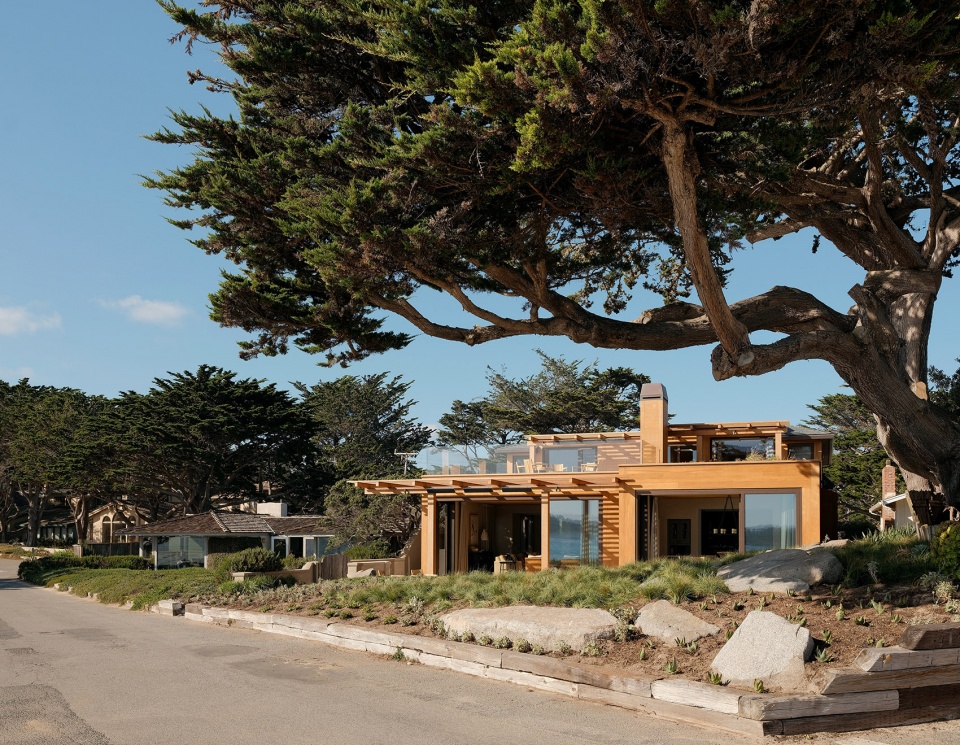 studio schicketanz embraces the california coast