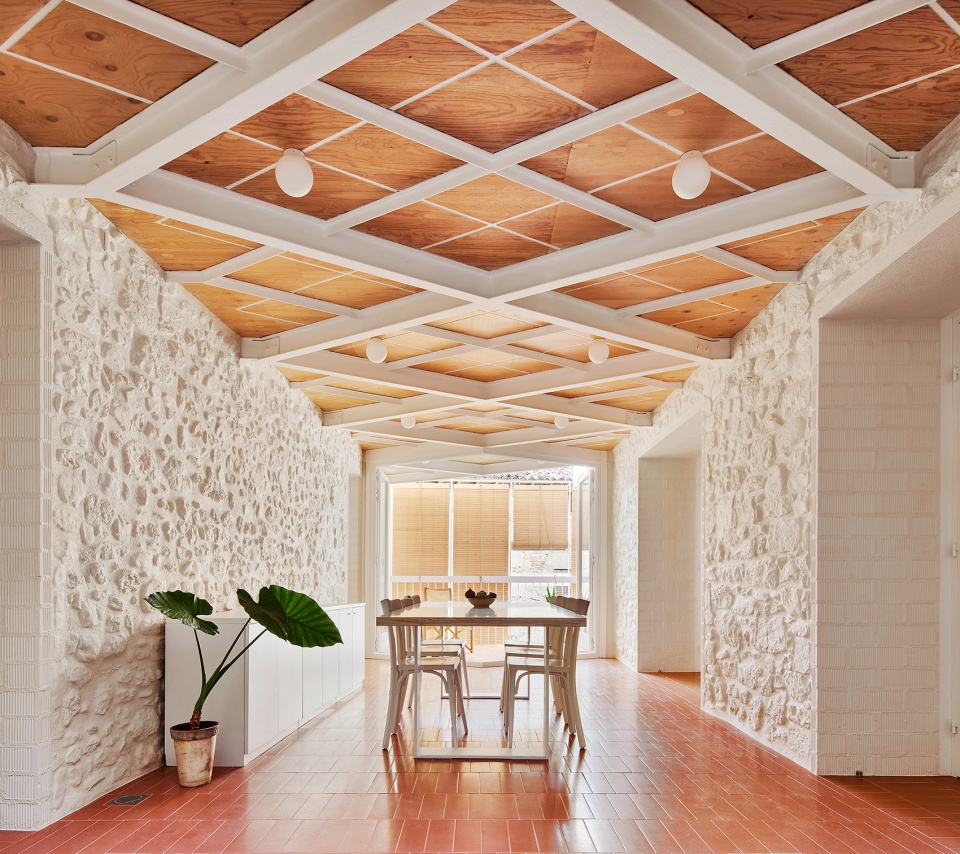 Terraces neighbouring house by unparelldarquitectes